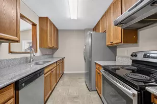 2430 Berkeley St, Klamath Falls, OR 97601 - Photo 6