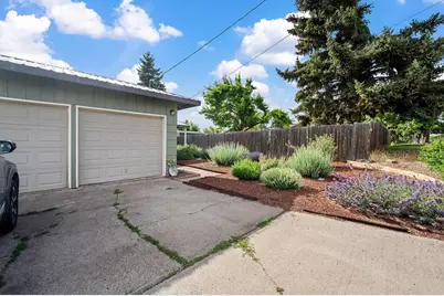 2430 Berkeley Street, Klamath Falls, OR 97601 - Photo 26