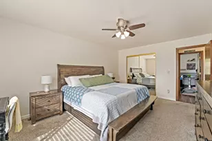 1093 NE Hillcrest Dr, Grants Pass, OR 97526 - Photo 16