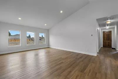 16532 Pine Creek Drive, La Pine, OR 97739 - Photo 10