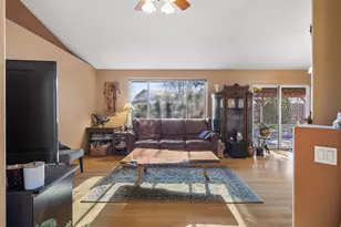 848 NW Negus Ln, Redmond, OR 97756 - Photo 6