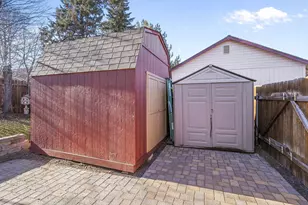 848 NW Negus Ln, Redmond, OR 97756 - Photo 28