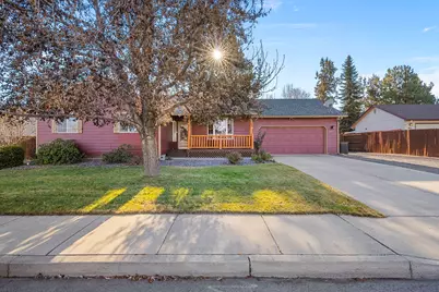 848 NW Negus Lane, Redmond, OR 97756 - Photo 1