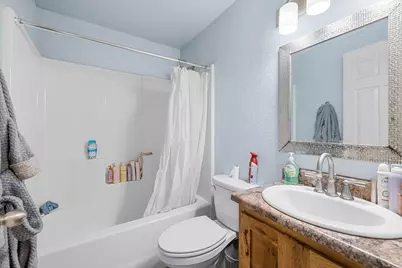 381 Benson Street, Medford, OR 97501 - Photo 10