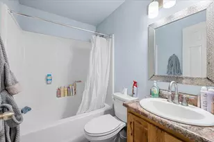 381 Benson St, Medford, OR 97501 - Photo 10