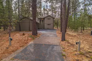 57655 Aspen Ln, Sunriver, OR 97707 - Photo 2