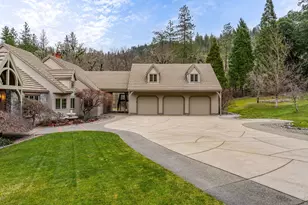 3396 Foots Creek Rd, Gold Hill, OR 97525 - Photo 6