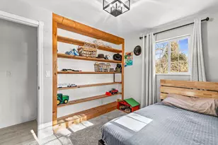 3065 Griffin Creek Rd, Medford, OR 97501 - Photo 20