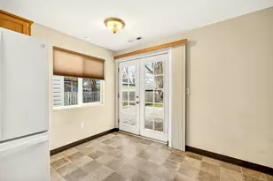 1035 N Keene Way Dr, Medford, OR 97504 - Photo 16