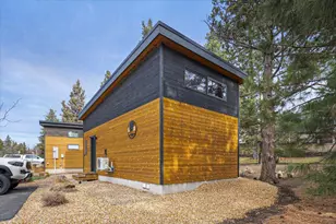 61304 SE Wizard Ln, Bend, OR 97702 - Photo 4