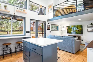 61304 SE Wizard Ln, Bend, OR 97702 - Photo 6