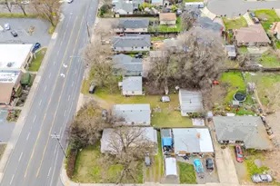 840 W Stewart Ave, Medford, OR 97501 - Photo 4