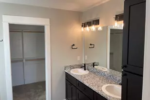 2975 Stonebrook Dr, Medford, OR 97504 - Photo 12