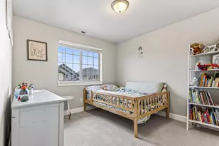 21400 NE Evelyn Pl, Bend, OR 97701 - Photo 22