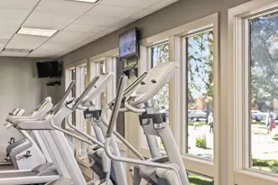 18575 SW Century Dr SW, Bend, OR 97702 - Photo 12