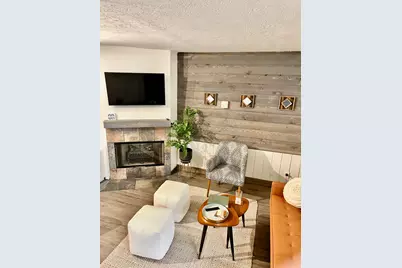 18575 SW Century Drive SW # 812, Bend, OR 97702 - Photo 6