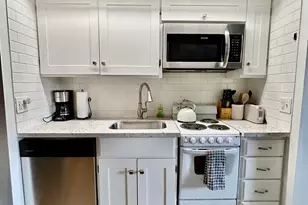 18575 SW Century Dr SW, Bend, OR 97702 - Photo 4