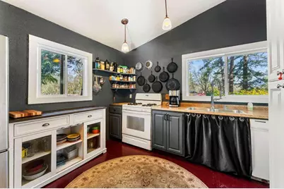 2574 Rockydale Road, Cave Junction, OR 97523 - Photo 20