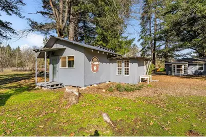 2574 Rockydale Road, Cave Junction, OR 97523 - Photo 6