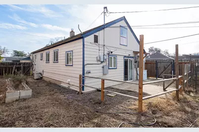 920 W Second Street, Medford, OR 97501 - Photo 20