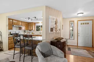 674 Berry Ln, Ashland, OR 97520 - Photo 6