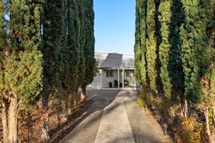 674 Berry Ln, Ashland, OR 97520 - Photo 34