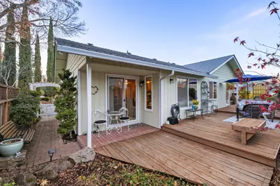 674 Berry Lane, Ashland, OR 97520 - Photo 28