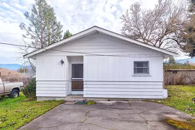 806 SE Grandview Avenue, Grants Pass, OR 97527 - Photo 28