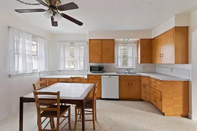 806 SE Grandview Avenue, Grants Pass, OR 97527 - Photo 8