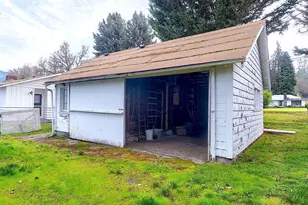 806 SE Grandview Ave, Grants Pass, OR 97527 - Photo 38