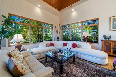 786 Pompadour Drive, Ashland, OR 97520 - Photo 8