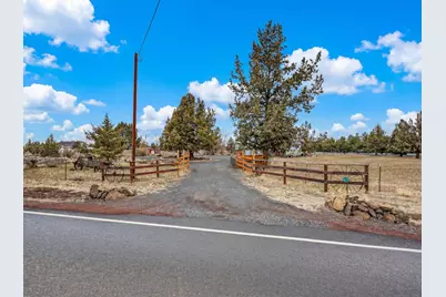 5404 SW Badger Road, Terrebonne, OR 97760 - Photo 2