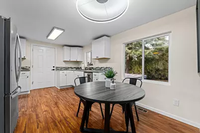 2168 Lonnon Road, Grants Pass, OR 97527 - Photo 8