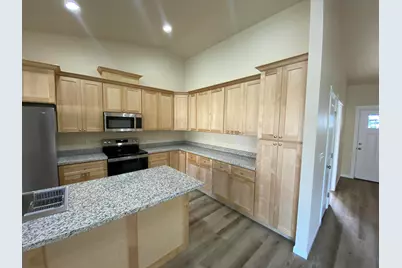 3357 Bryson Way, Medford, OR 97504 - Photo 10