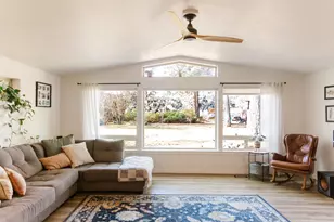 60105 Opal Ln, Bend, OR 97702 - Photo 12