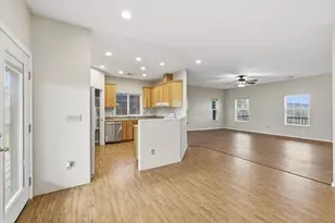 176 Nehalem Loop, Roseburg, OR 97471 - Photo 8