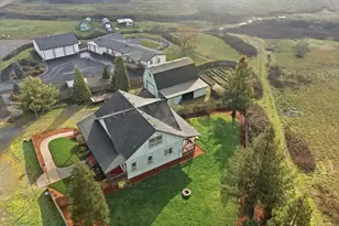 176 Nehalem Loop, Roseburg, OR 97471 - Photo 32