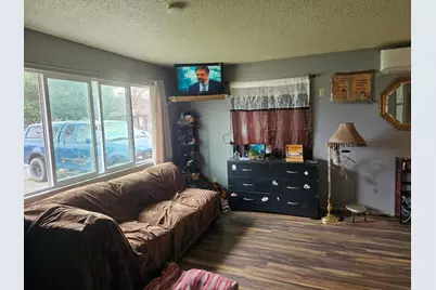 702 SE 9th Street, Grants Pass, OR 97526 - Photo 14