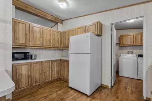 185 NW Harwood St, Prineville, OR 97754 - Photo 12