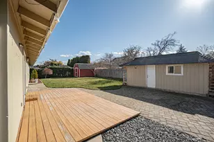 736 Hemlock Ave, Central Point, OR 97502 - Photo 20