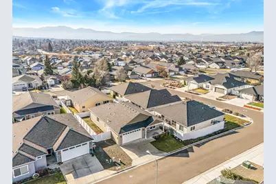 1730 Luxor Lane, Medford, OR 97504 - Photo 30