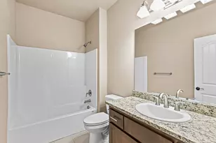 1730 Luxor Ln, Medford, OR 97504 - Photo 20