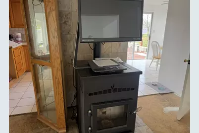 [Address not provided], Grants Pass, OR 97527 - Photo 8