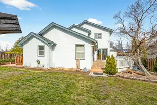 1087 Oak Knoll Dr, Ashland, OR 97520 - Photo 36