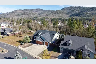 209 White Oak Way, Shady Cove, OR 97539 - Photo 50