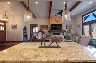 209 White Oak Way, Shady Cove, OR 97539 - Photo 12
