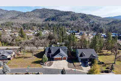 209 White Oak Way, Shady Cove, OR 97539 - Photo 48