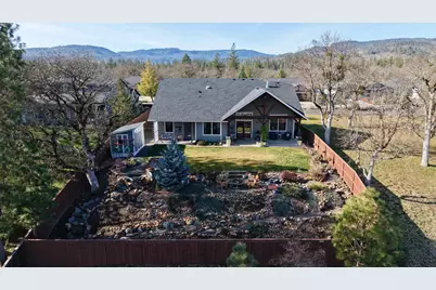 209 White Oak Way, Shady Cove, OR 97539 - Photo 44