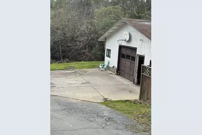 4196 E Evans Creek, Rogue River, OR 97537 - Photo 4