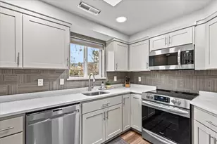 372 Glenn St, Ashland, OR 97520 - Photo 10